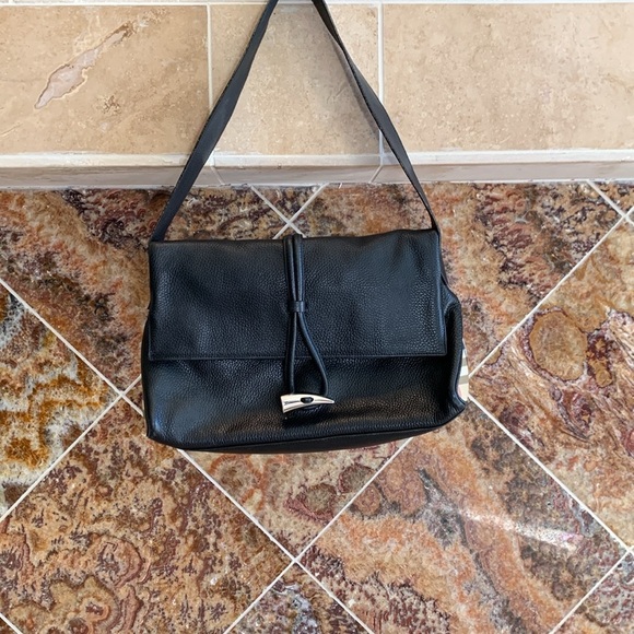 Vintage Burberry Pebbled Leather Horn Toggle Shoulder Bag in Black - Picture 6 of 16